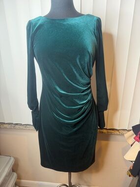 Vince Camuto Ruched Emerald Green Velvet Bodycon Mini Dress Size 8